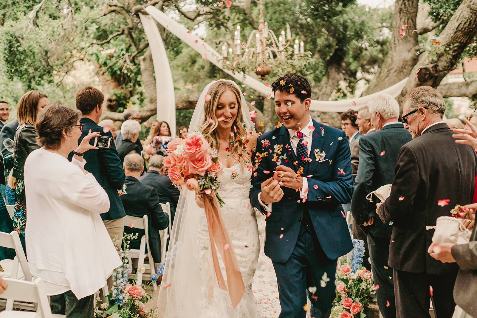 Bright Florals at the Rustic La Cuesta Ranch | CaliforniaReal Weddings
