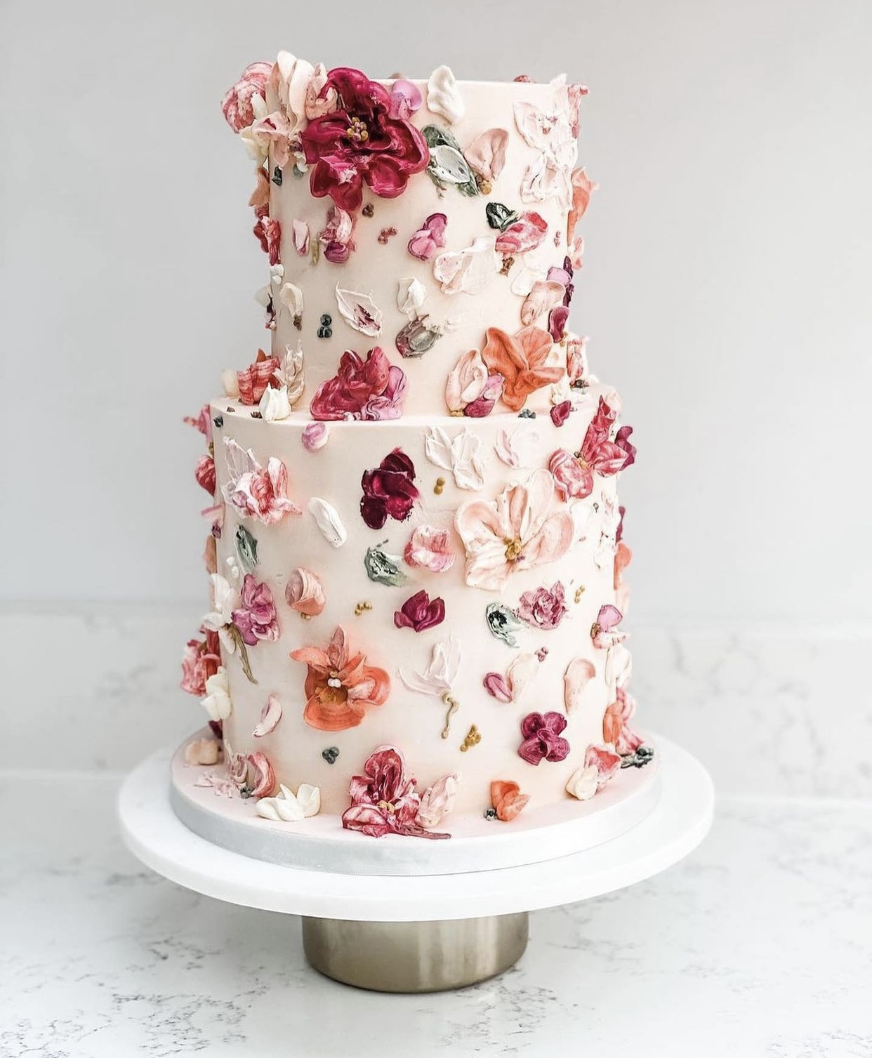 I could make floral cakes all day:) : r/cakedecorating