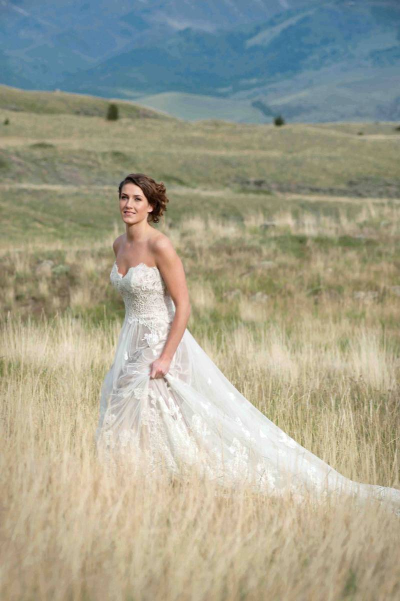 dresses-for-your-mountain-wedding