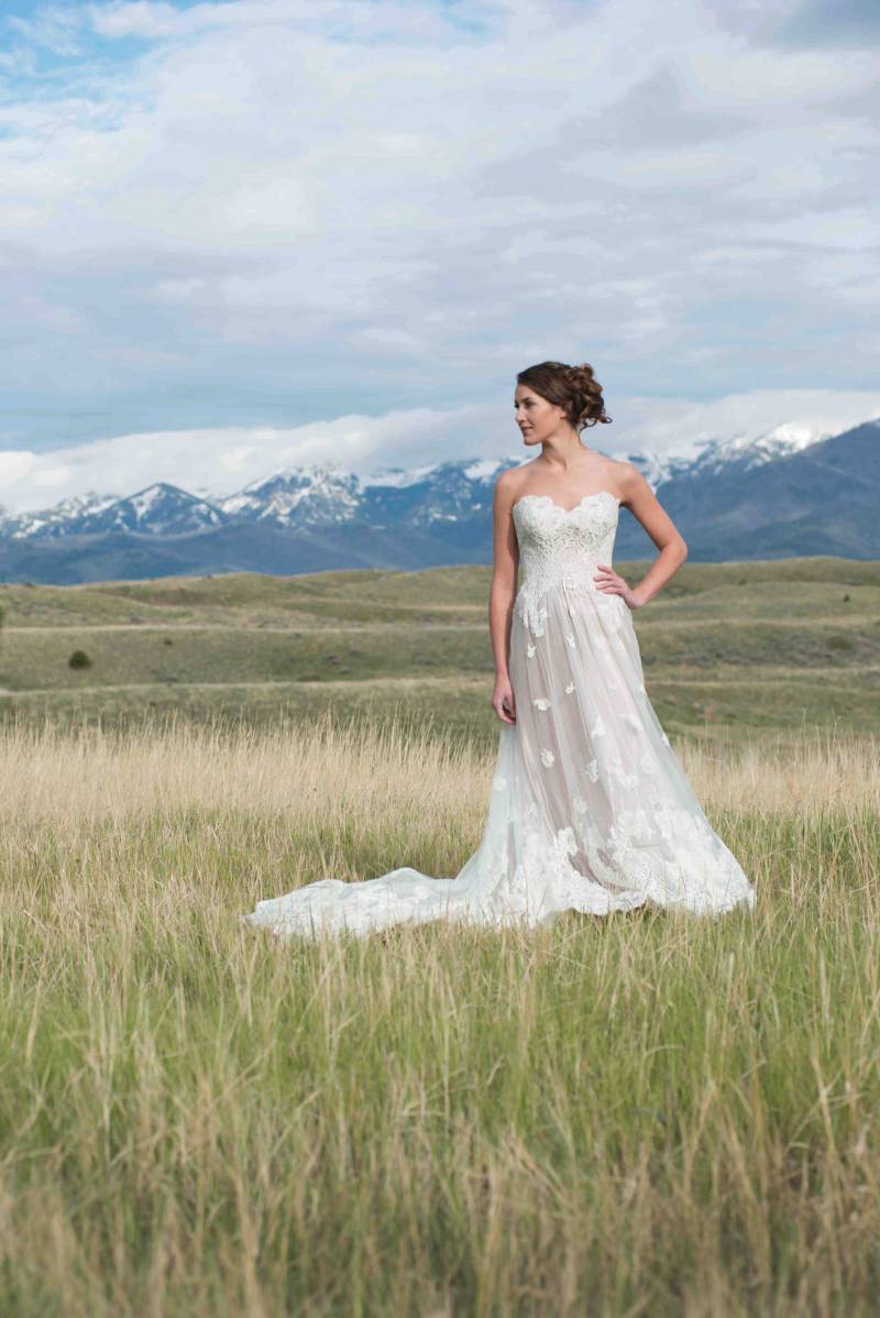 Amazing Wedding Dresses For Mountain Weddings in the world Don t miss out 