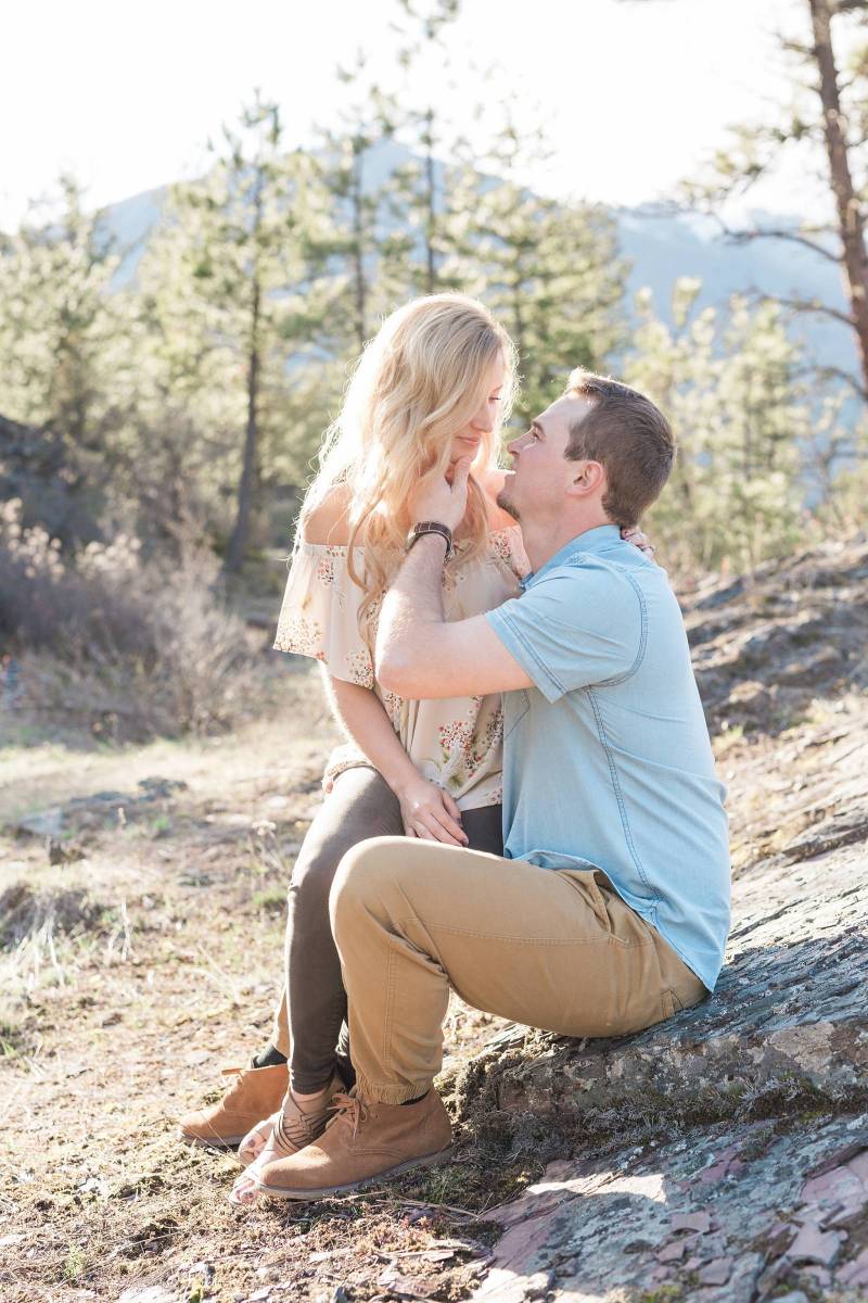 White Raven Engagement Session Catie And Rodee Alberton 