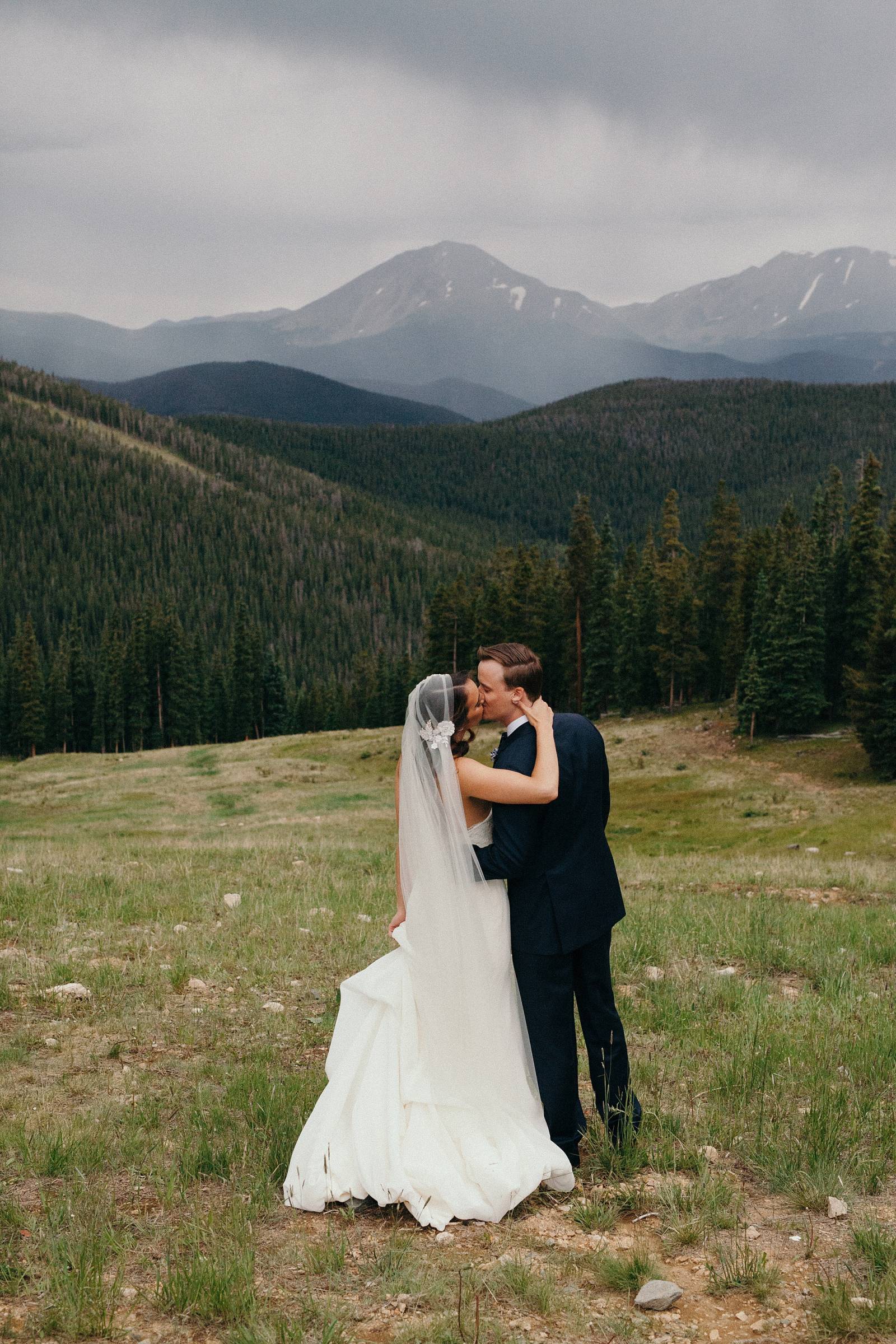 Keystone Resort's Timber Ridge Lodge July Wedding