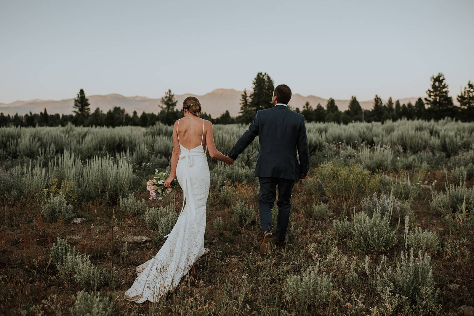 Elegant and Earth Inspired Wedding at Blackhawk on the River | Idaho ...