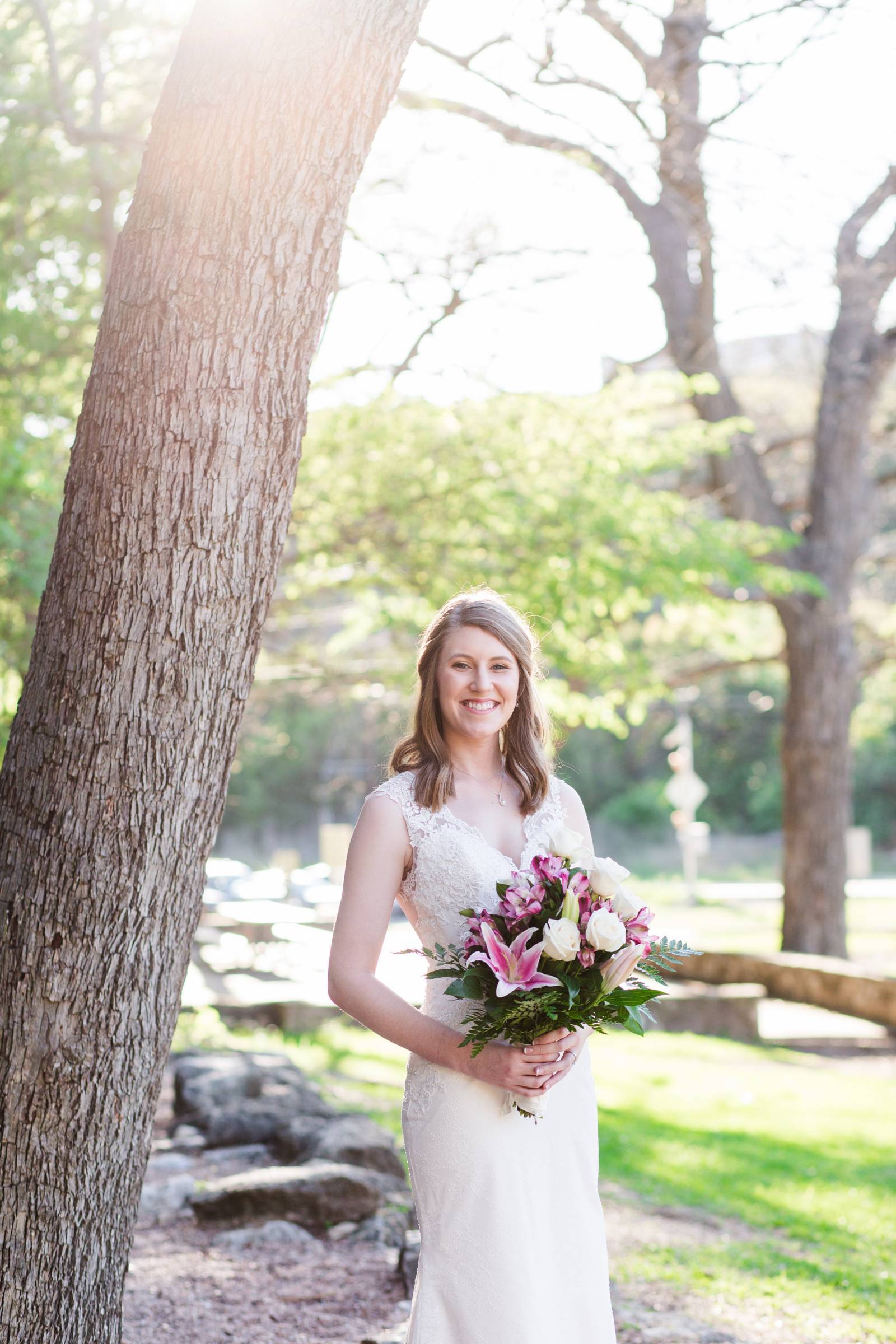 Bride with pink bouquet