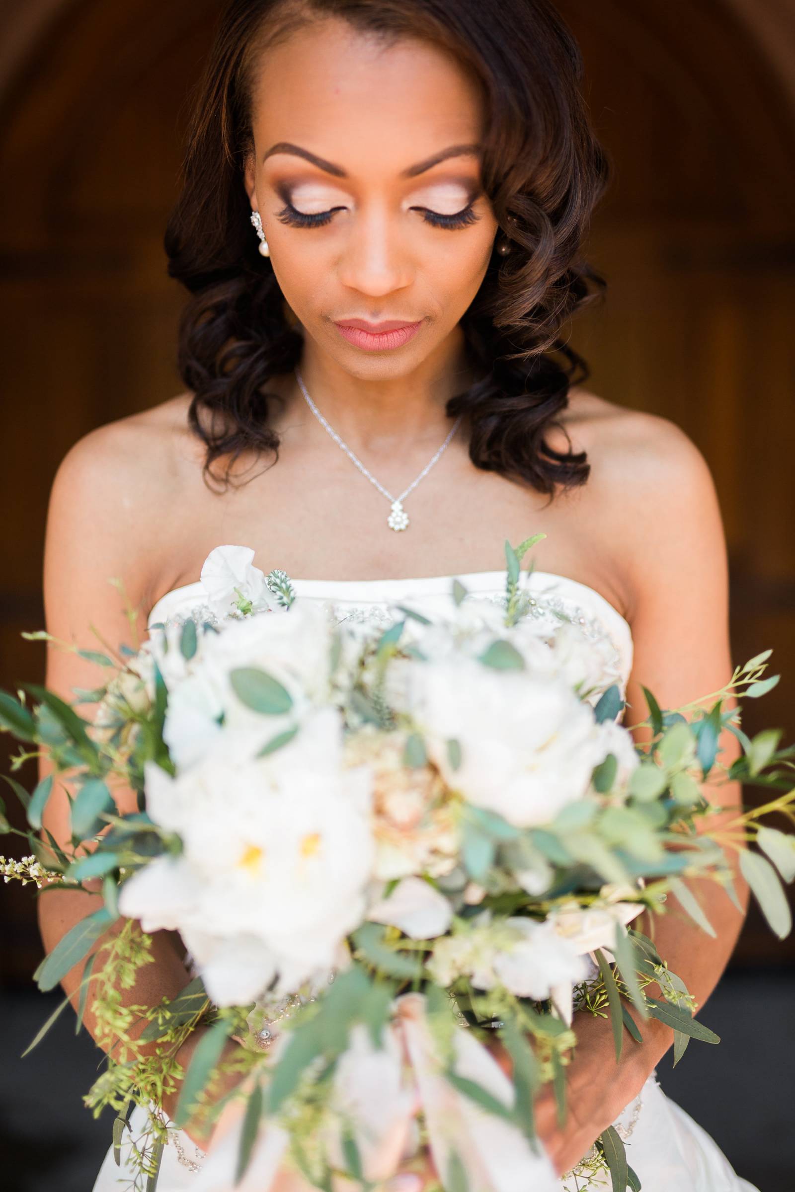 Beautiful bride with wildflower bouquet