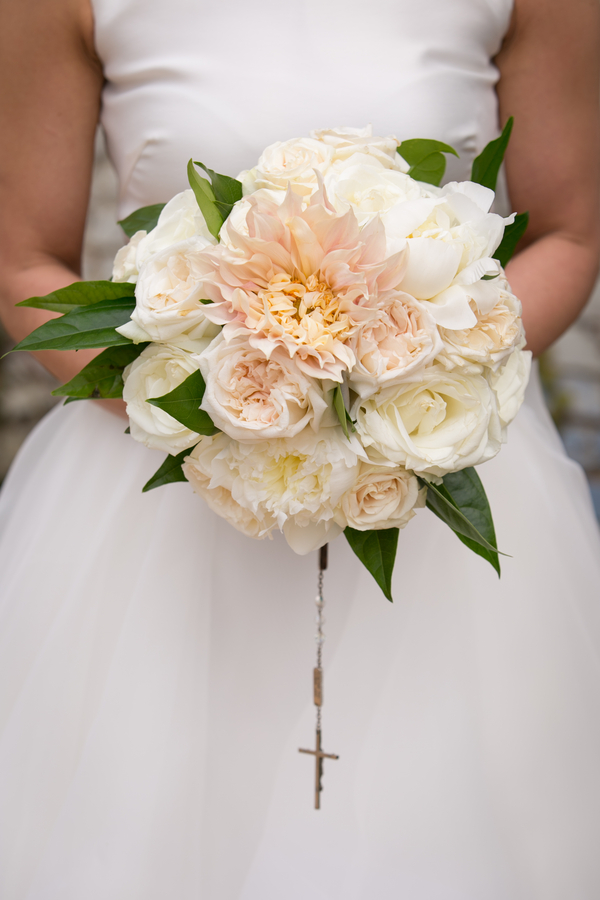 Peach and cream wedding bouquet