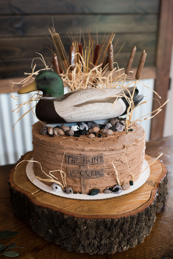 Duck hunting groom's cake