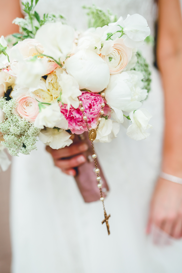 White, pink, and peach wedding bouquet