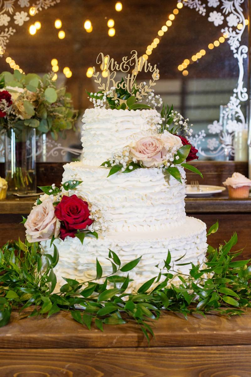 White buttercream wedding cake