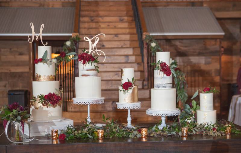 Multiple wedding cakes