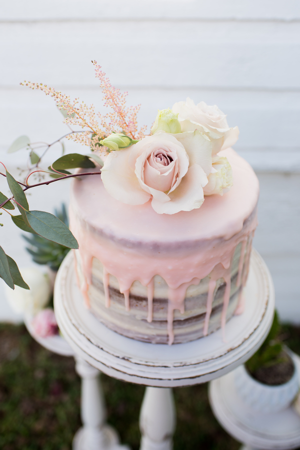 Frosted drip wedding cake