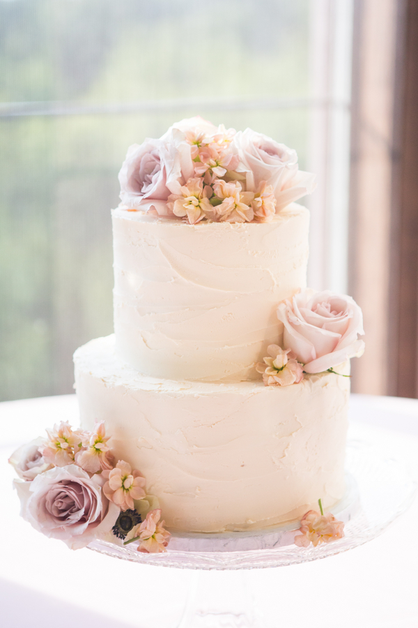 blush buttercream wedding cake