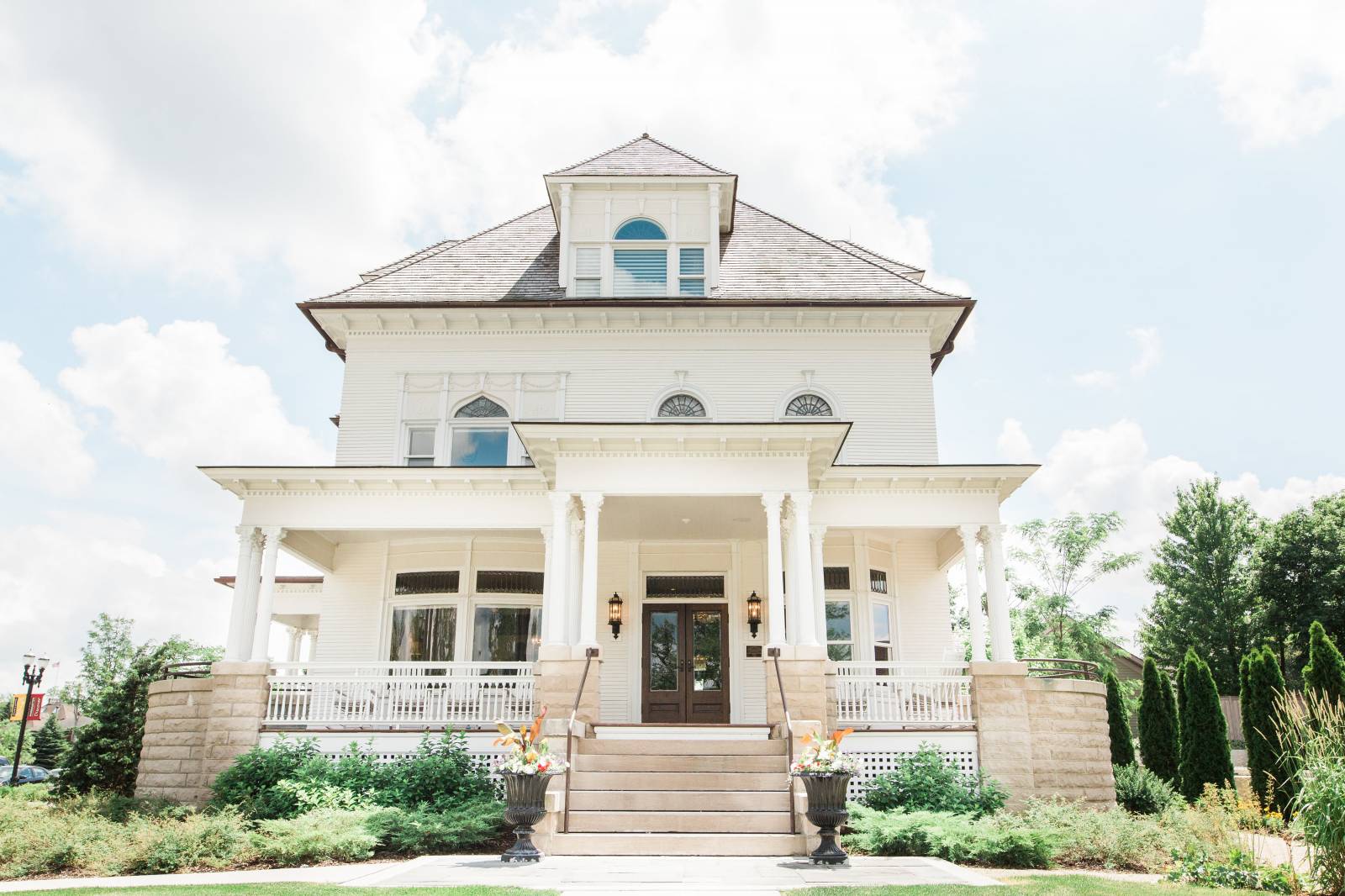 Rustic Mansion Illinois Wedding Illinois Real Wedding