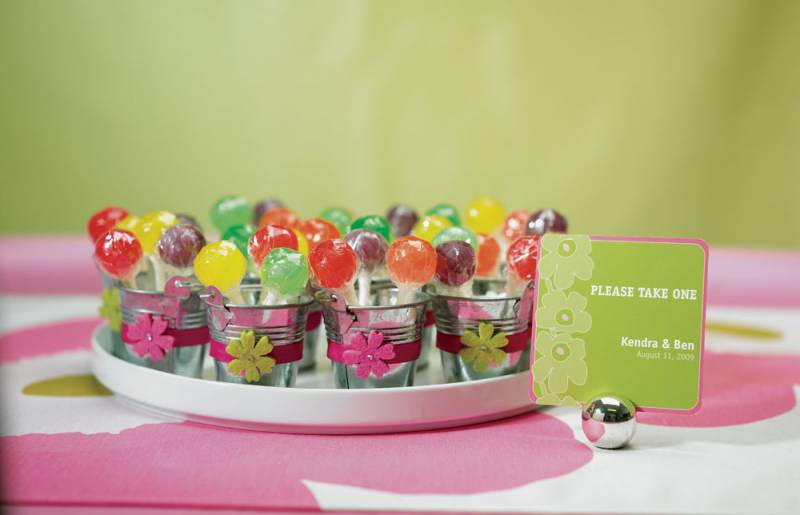 Wedding Treats: Specialty Candy Station Ideas! - Blackbride.com
