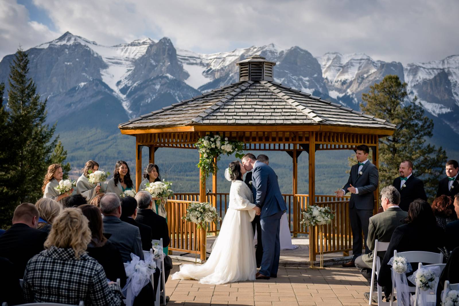Silvertip Resort Canmore Wedding Rachel & Bryan | Canmore ...
Mabel And Bryan Wedding
