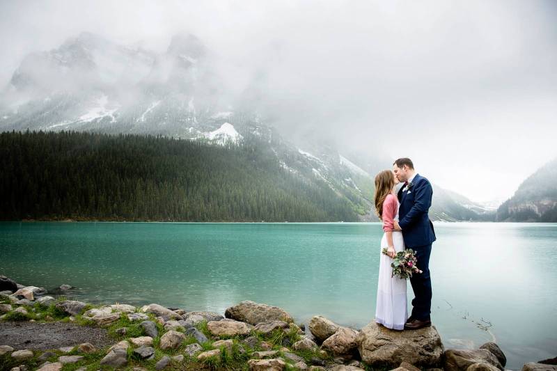 Lake Louise wedding photographer, mountain wedding, banff wedding photographer, rainy wedding