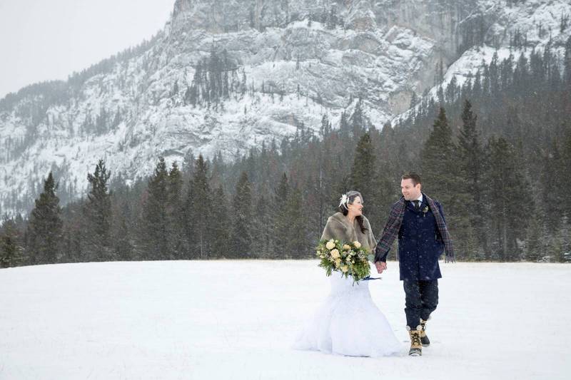 Banff wedding photography, wedding couple, bride and groom, mountain wedding