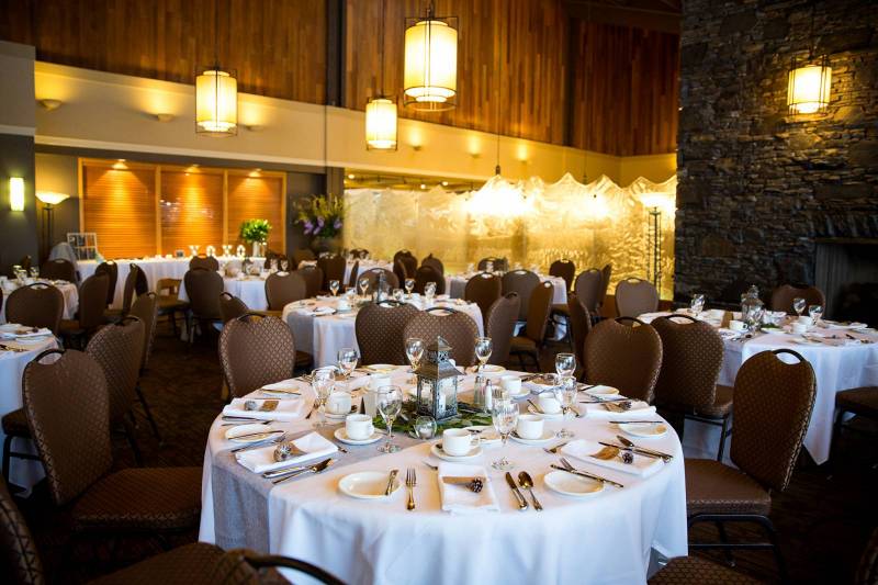 Banff wedding photography, Banff Park Lodge Reception, mountain wedding