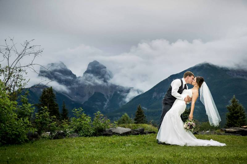 canmore wedding photographer, bride and groom, mountain wedding, canmore wedding