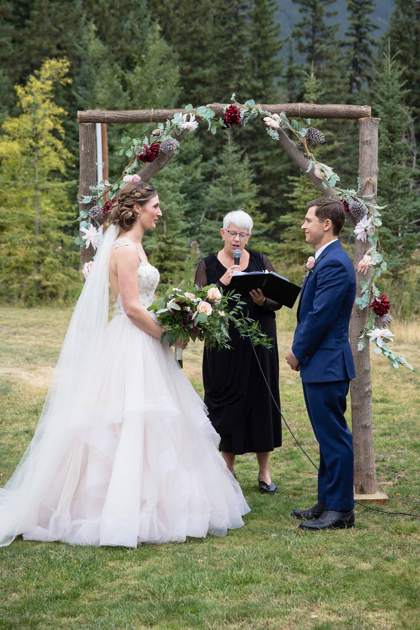 Banff Summer Wedding at the Fenlands - Banff Wedding Photographer ...