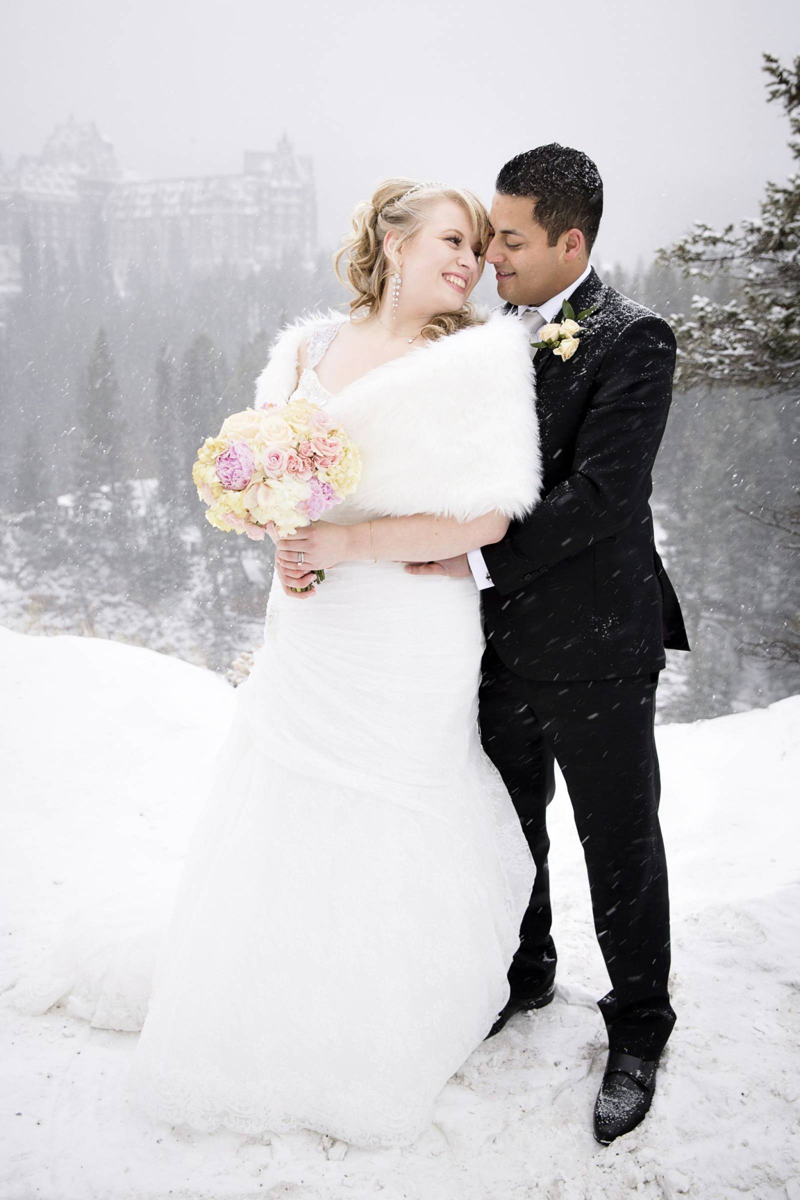 Winter Wedding, Snowy Wedding, Mountain Wedding, Banff Wedding Photographer
