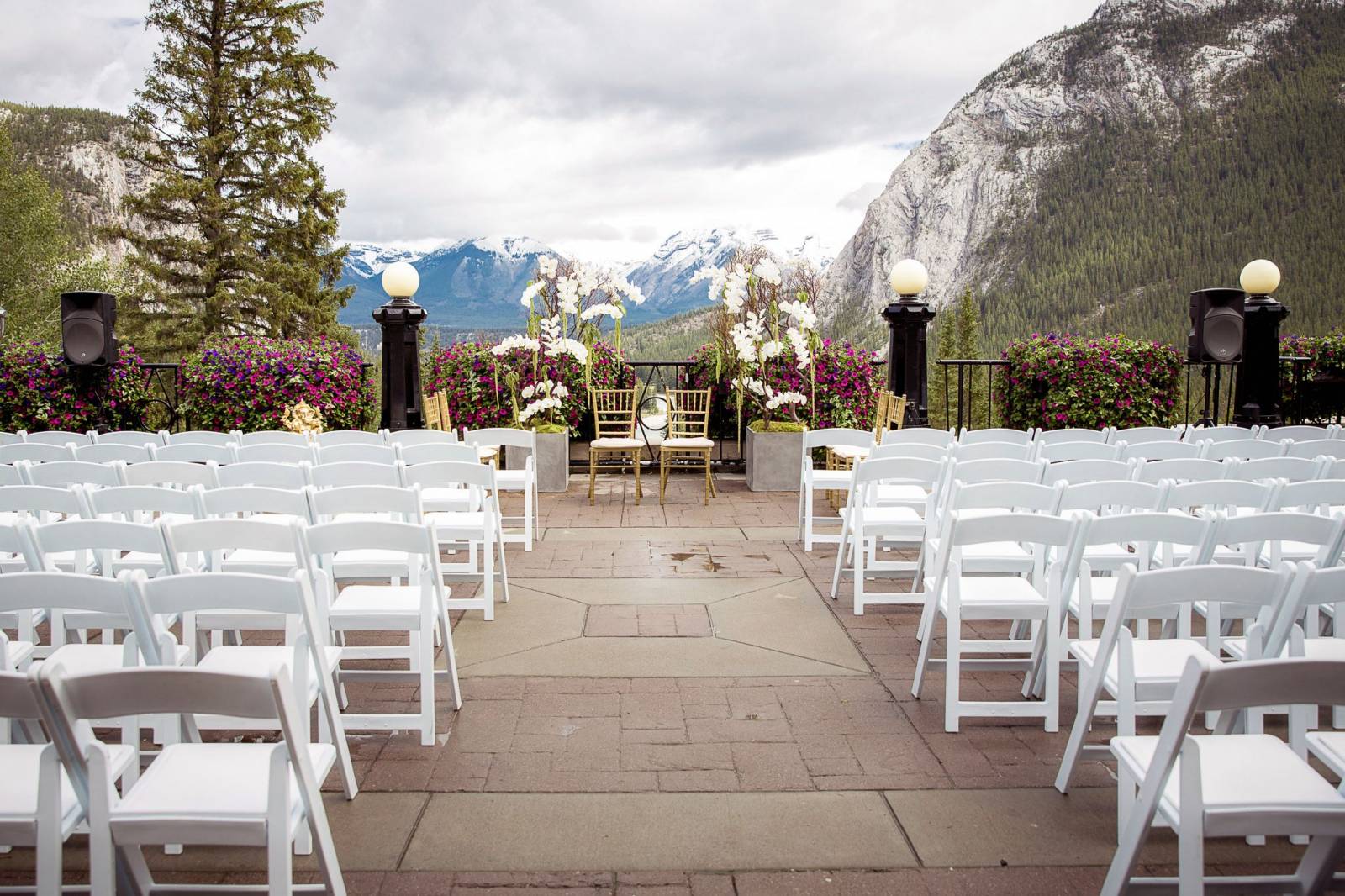 Fairmont Banff Spring outdoor ceremony