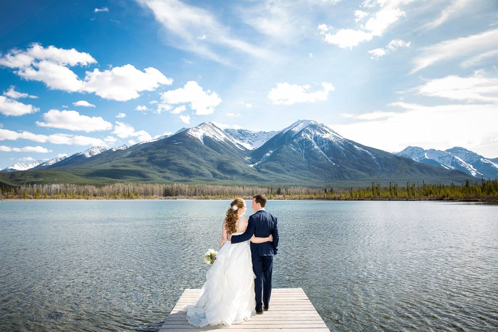 Vermillion lakes wedding, vermillion lake portraits, banff, bride and groom portraits, mountain wedd