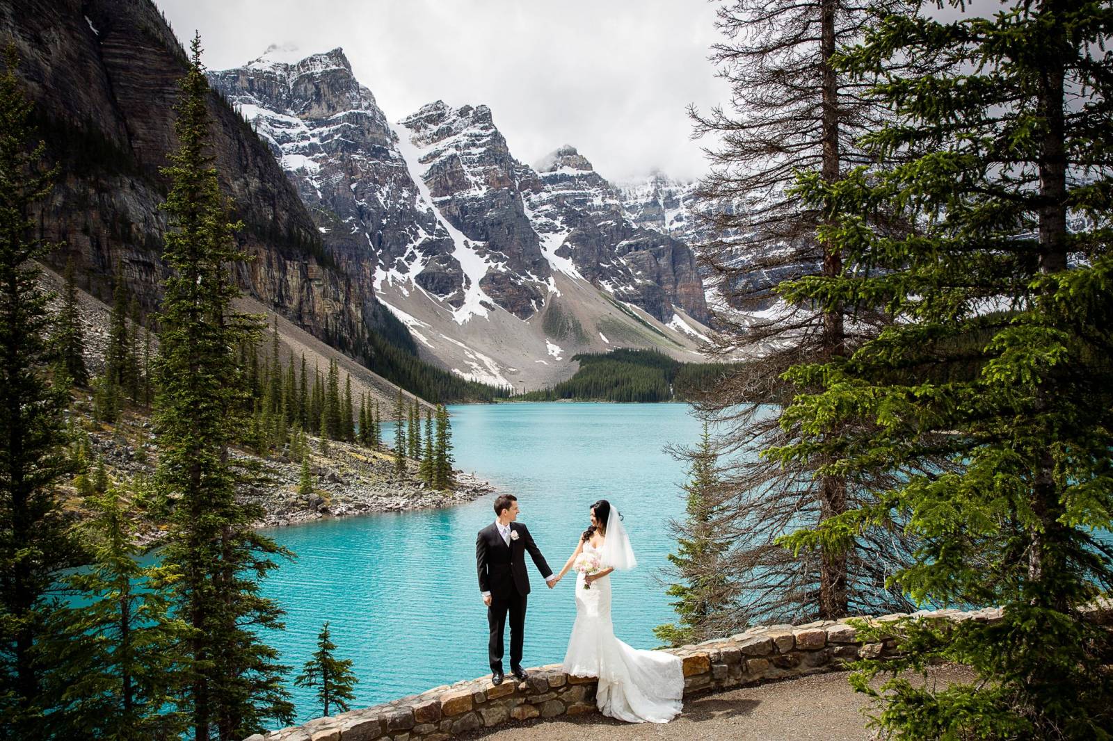Bride and groom portraits, Moraine Lake Wedding, Mountain Wedding, Banff wedding photographer, Morai