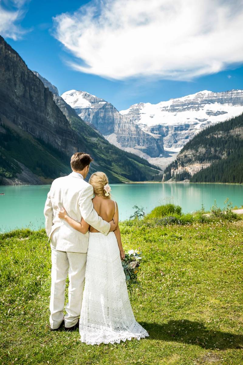 Lake Louise Wedding, Fairmont Chateau Lake Louise, outdoor ceremony, mountain wedding, Lake Louise w