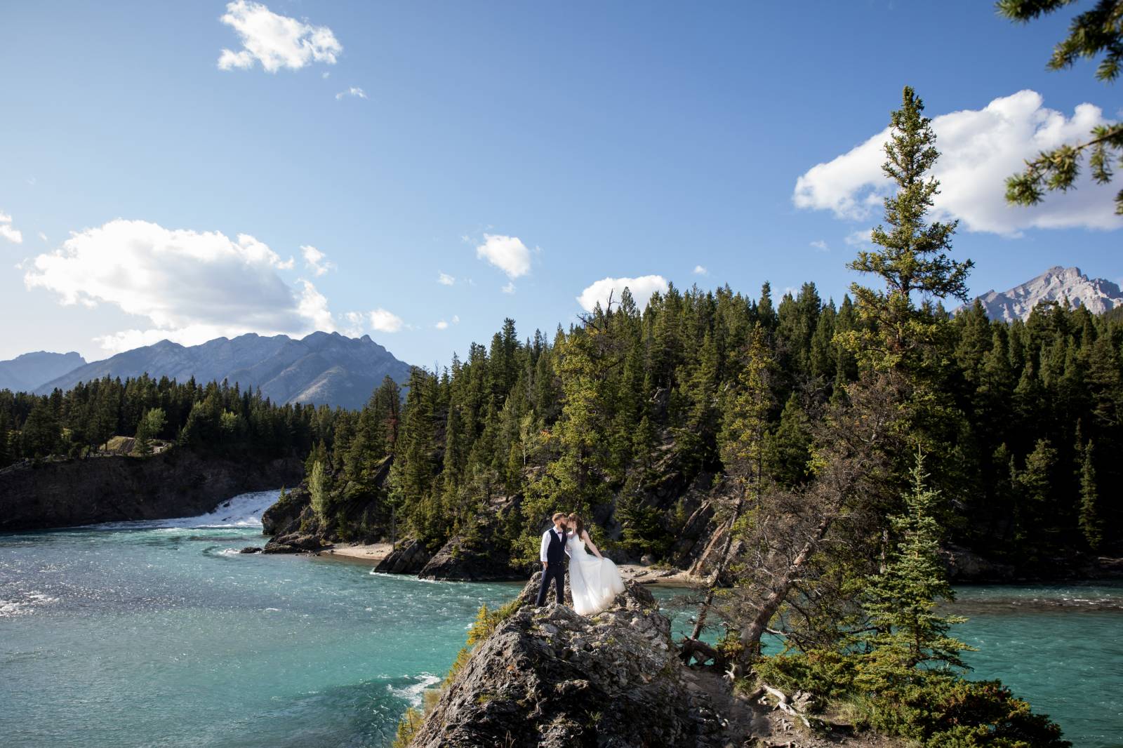 Bow Falls Wedding, Bow Falls Elopement, Banff Bride and Groom, Banff outdoor photos, Bow River, Banf