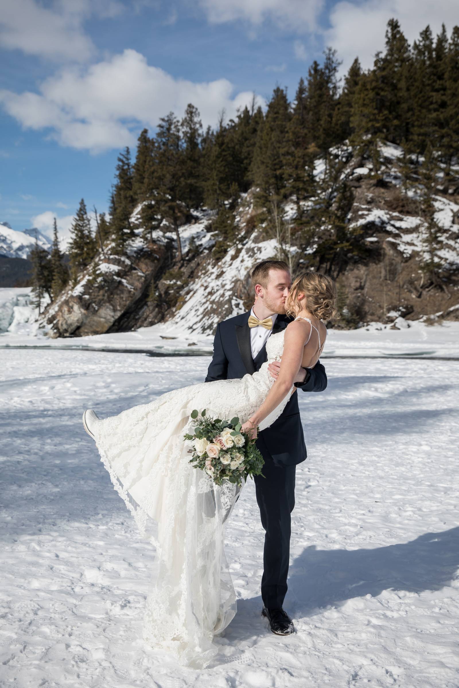 Bow Falls Wedding, Bow Falls Elopement, Banff Bride and Groom, Banff outdoor photos, Bow River, Banf