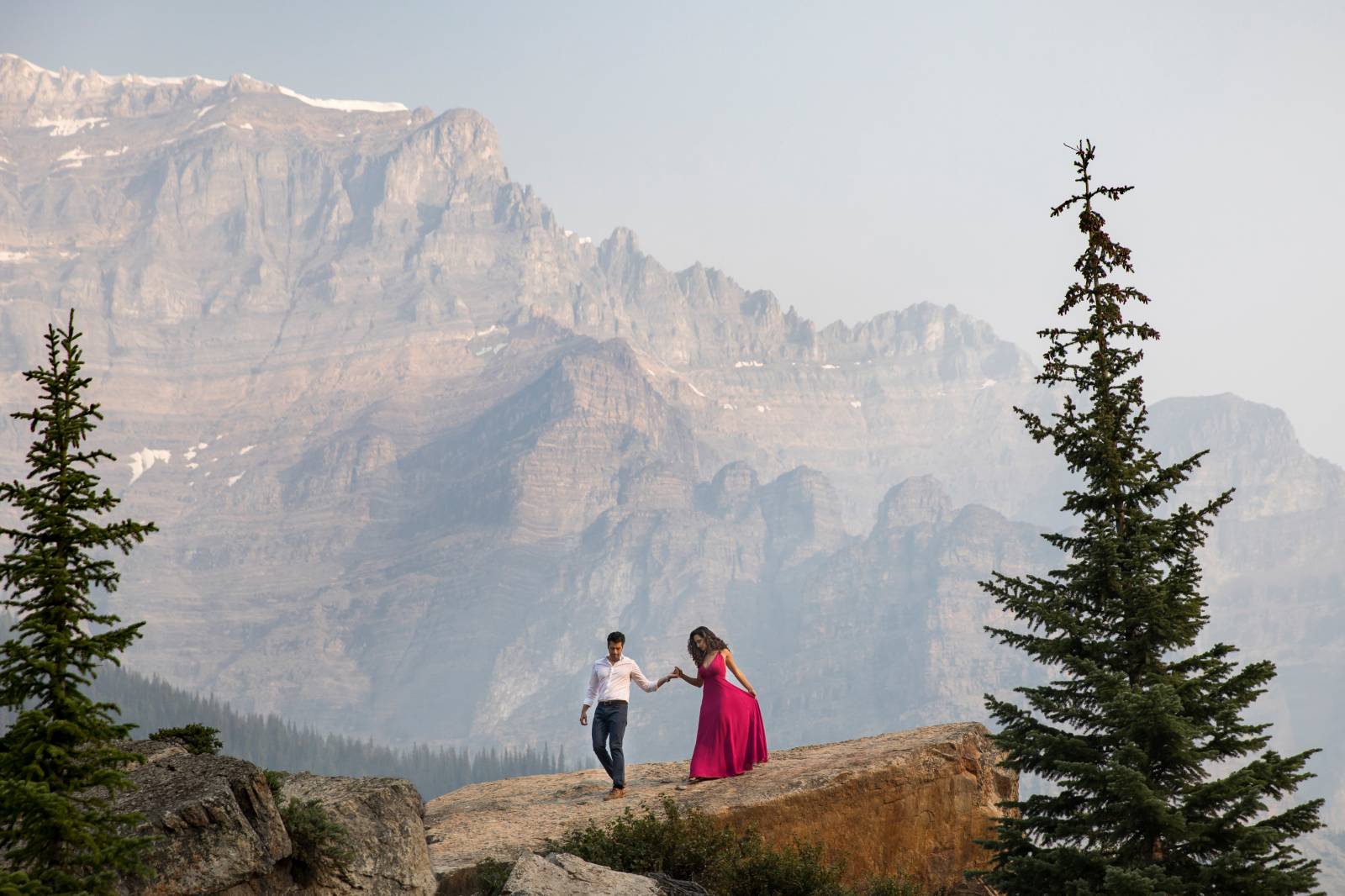 Banff Portrait Photographer, Couple photos, Banff engagement photographer, Banff mountain photo sess