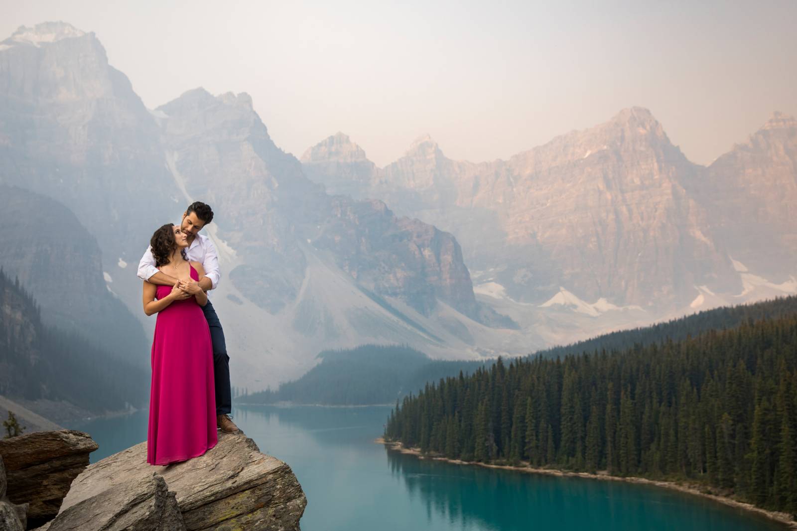 Banff Portrait Photographer, Couple photos, Banff engagement photographer, Banff mountain photo sess