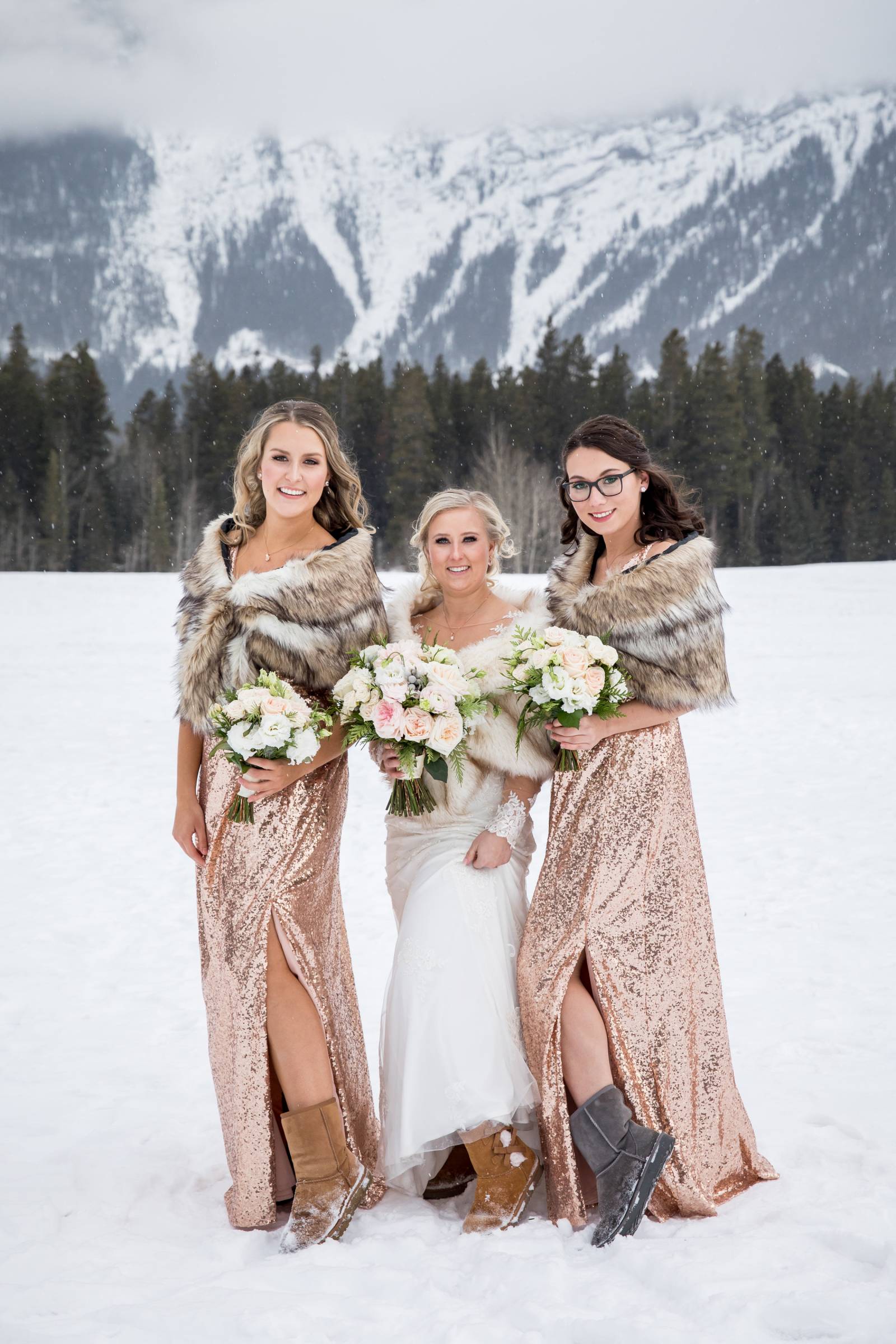 Canmore Winter wedding, Three Sisters in wedding photos, Canmore wedding photographer, Canmore elope