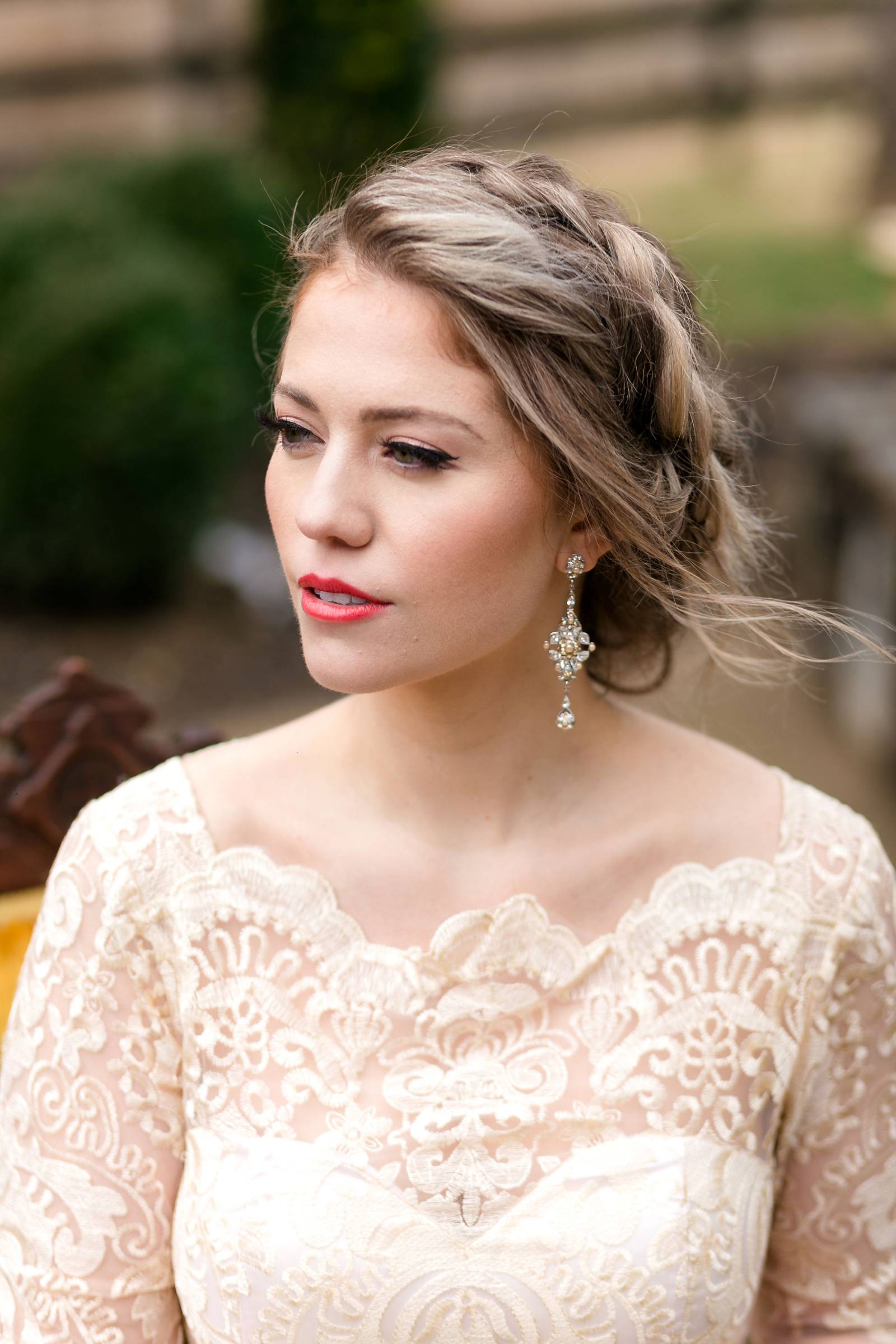 scallop lace neckline wedding dress