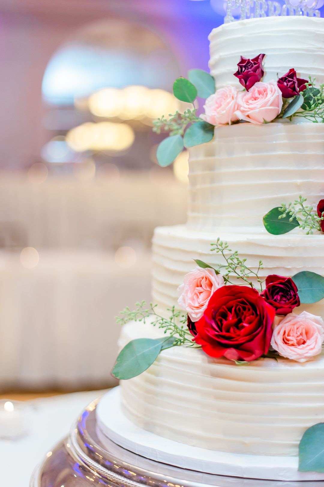 3-tiered elegant wedding cake