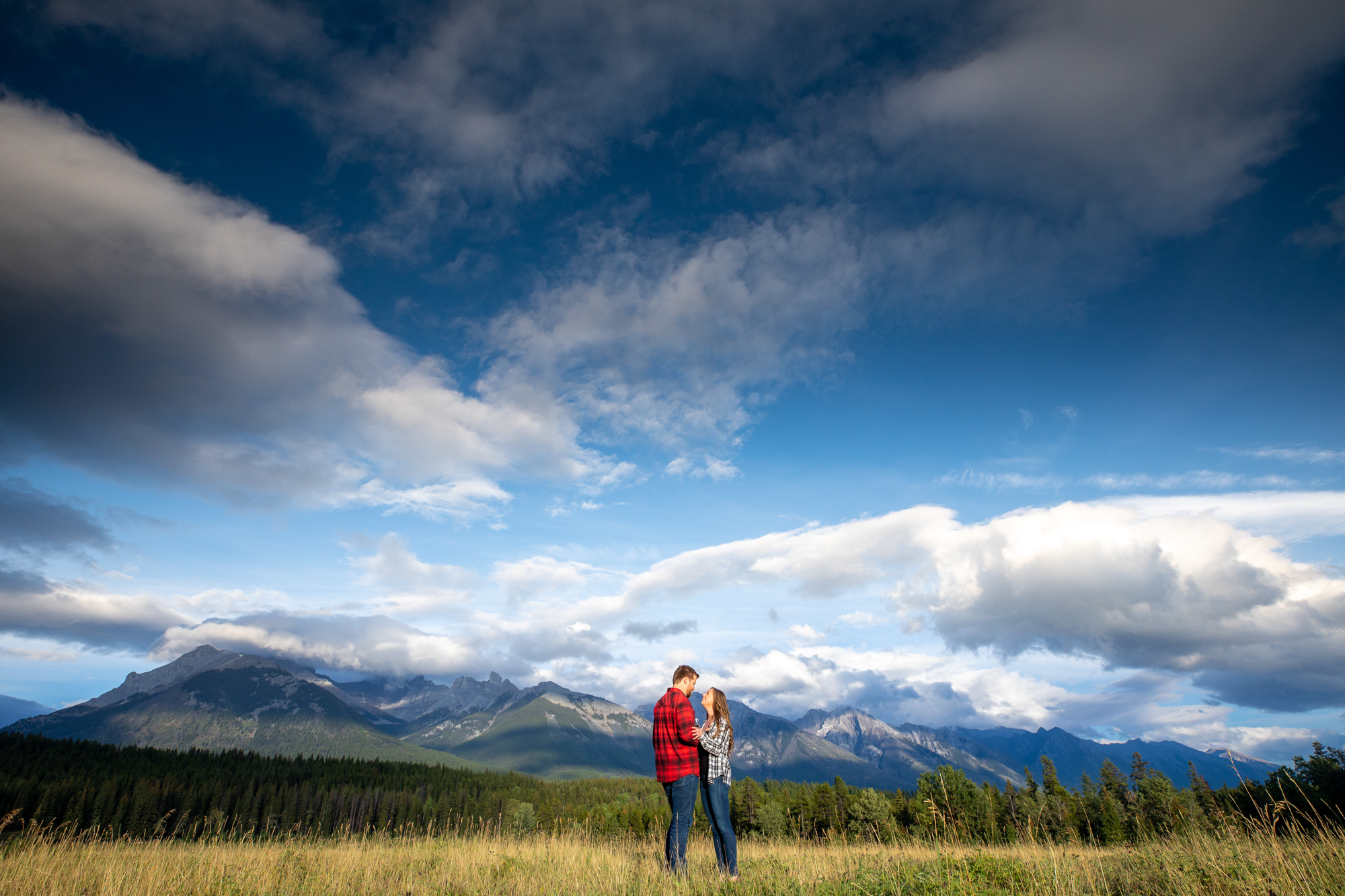 Banff Engagement Photographers, Canmore Engagement Photographers, Surprise proposal photographers, E