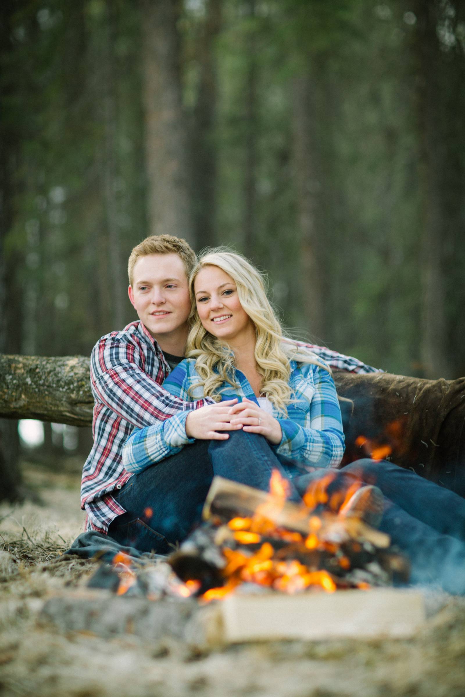 Banff Engagement Photographers, Canmore Engagement Photographers, Surprise proposal photographers, E