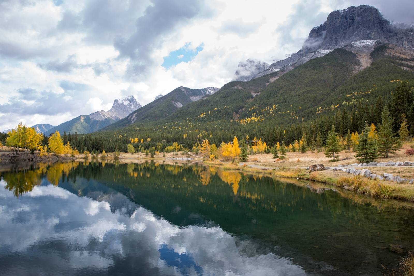 Canmore Fall Family Photography Session | Canmore